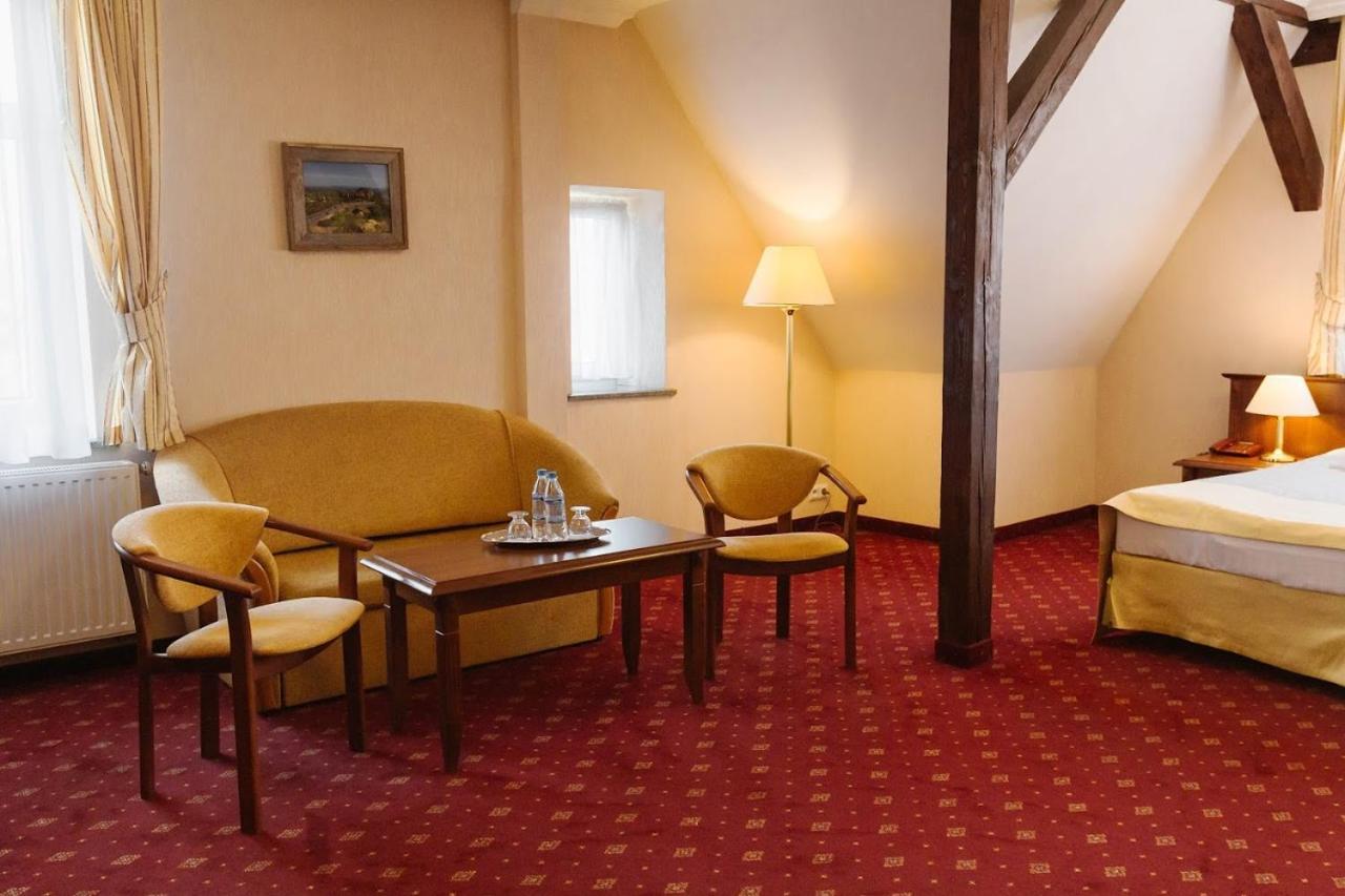 אולאבה Hotel Jakub Sobieski מראה חיצוני תמונה